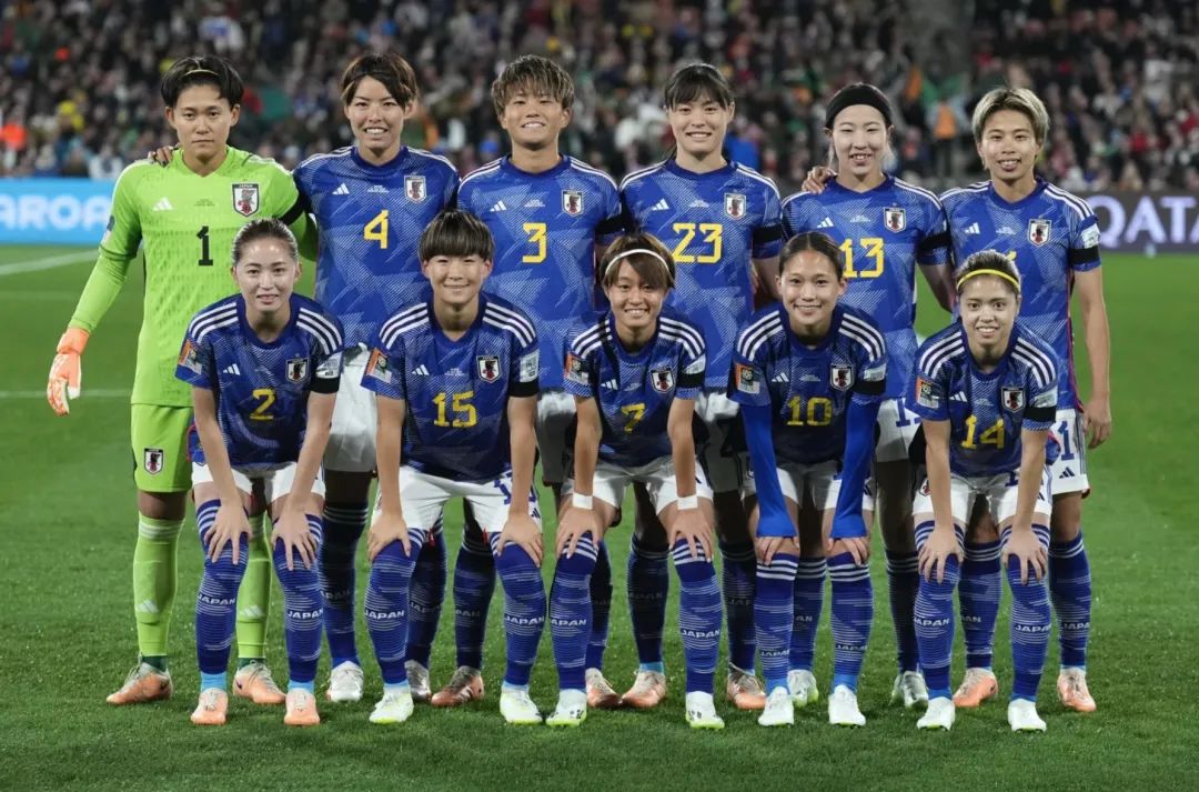 一“臂”之力踢走歧視，2023女足世界杯用足球團結世界__一“臂”之力踢走歧視，2023女足世界杯用足球團結世界