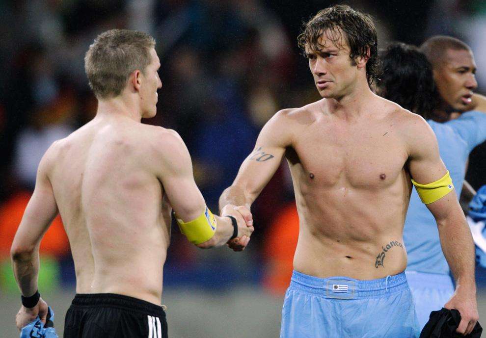 烏拉圭天藍(lán)軍團(tuán)歷史最佳陣容_烏拉圭歷史最強(qiáng)世界杯陣容_歷史世界杯最佳陣容