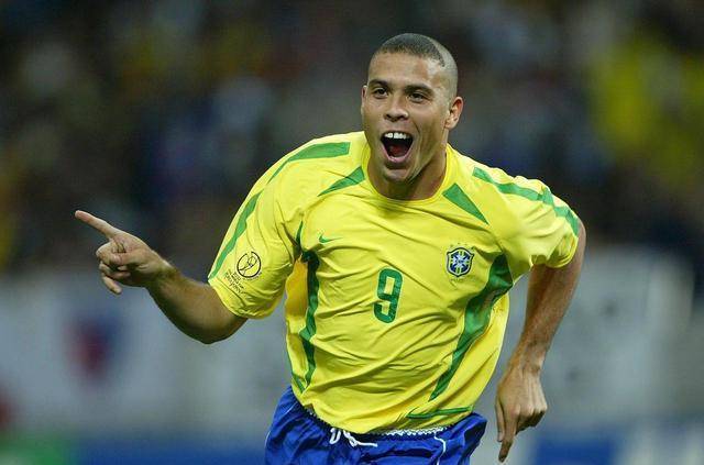 世界杯歷史射手榜前十_克洛澤世界杯進球數_世界杯歷史總射手王是